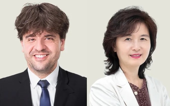 칼 다이서로스 교수(왼쪽)와 안명주 교수. /아산사회복지재단 제공