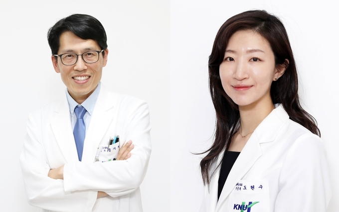 강원대학교병원 류마티스내과 문기원(좌)·도현수 교수