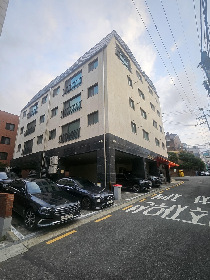  ㈜한국기업진단원(대표 이옥주)은 가을 이사철을 맞아 서울 서초구 서초동 1561-9, 15 일대에서 ‘스타시드2’(사진) 25~38평형 15가구를 분양한다. 사진 | 힌국기업진단원