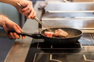 [건강한 밥상] <24>프라이팬 코팅이 벗겨지면?